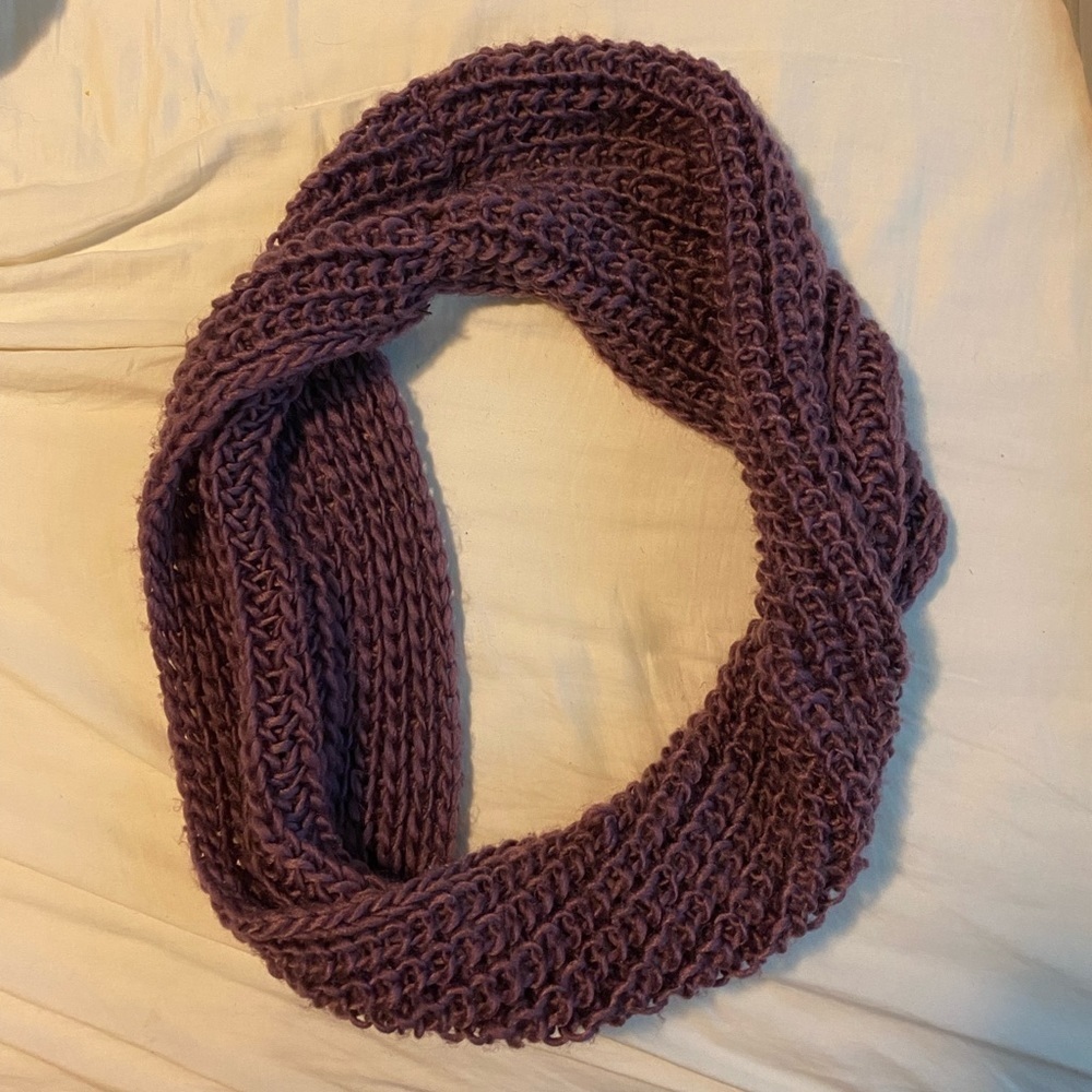 purple infinity scarf